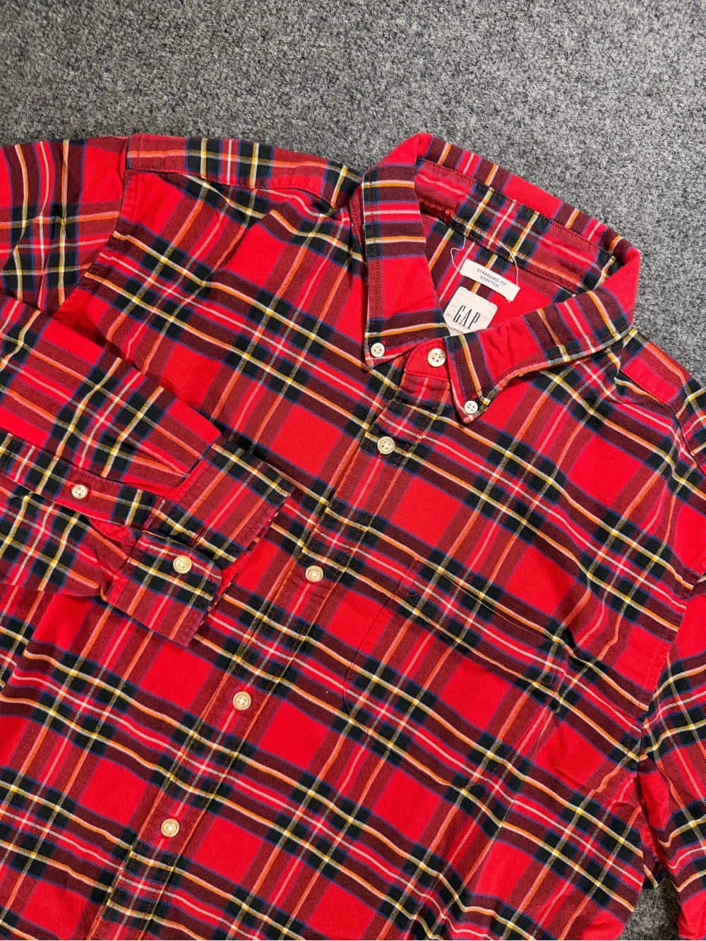 GAP Men's Red Plaid Button-Down Flannel Shirt XL Fall Winter